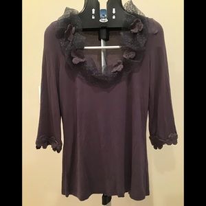 Feminine flattering purple top Size M